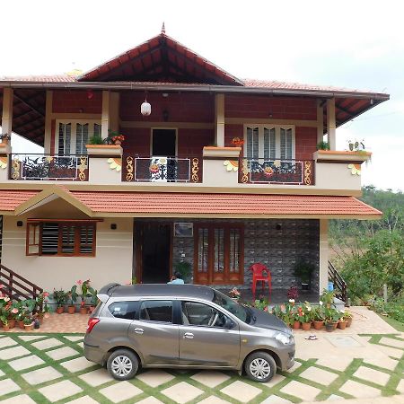 Cauvery Homestay Somvārpet Exterior photo