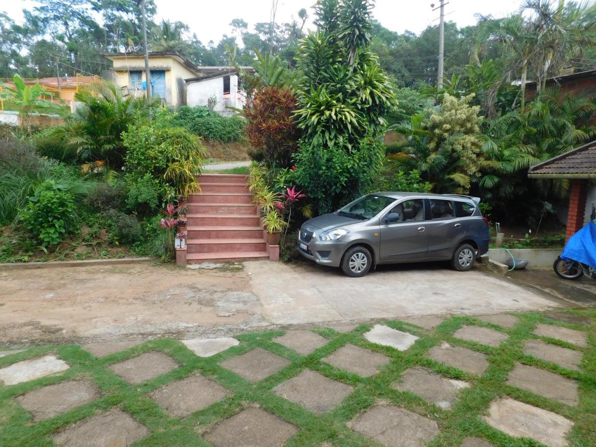 Cauvery Homestay Somvārpet Exterior photo